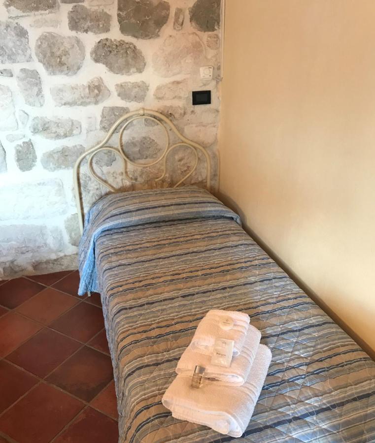 Country House Antiche Dimore Abbateggio Exterior foto